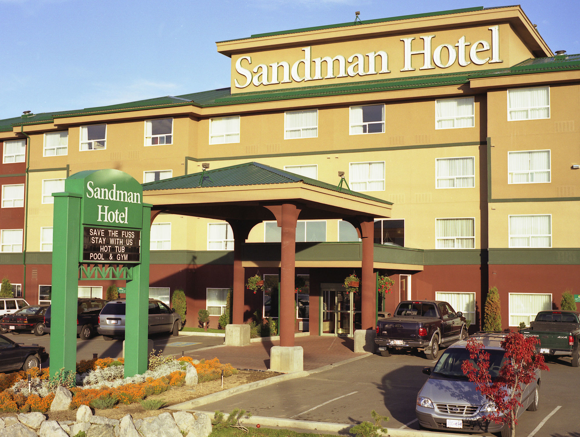 Sandman Hotel Кенель Экстерьер фото