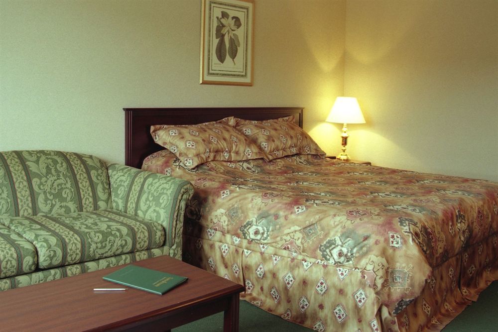 Sandman Hotel Кенель Номер фото